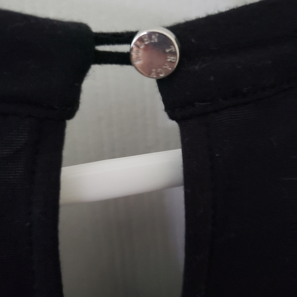 Ellen Tracy Sleeveless Flowy Keyhole Top Dressy Career XL NWT $50 - Picture 7 of 8